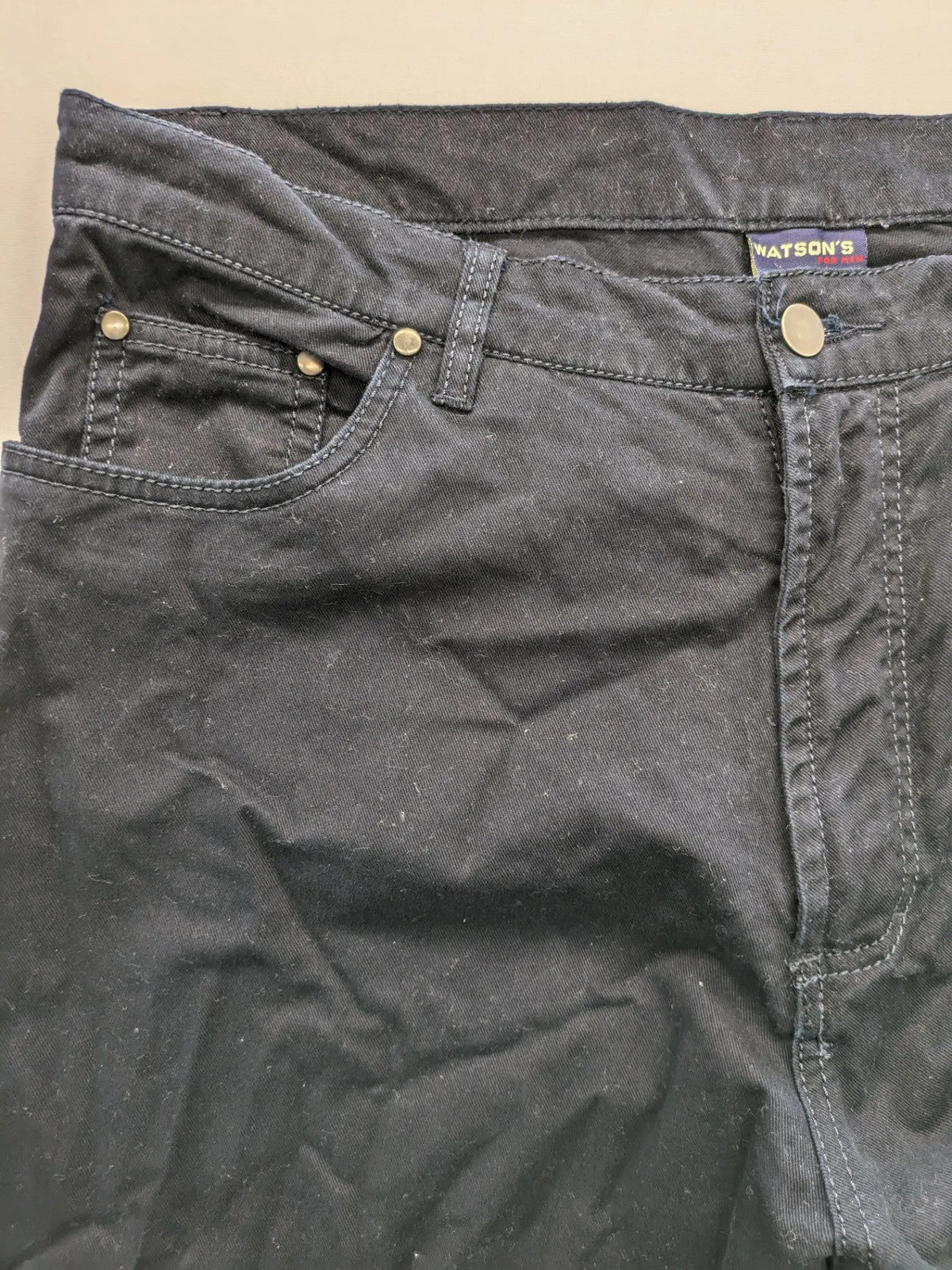 Watsons black straight jeans size 52 five-pocket design with zipper and stretch cotton.