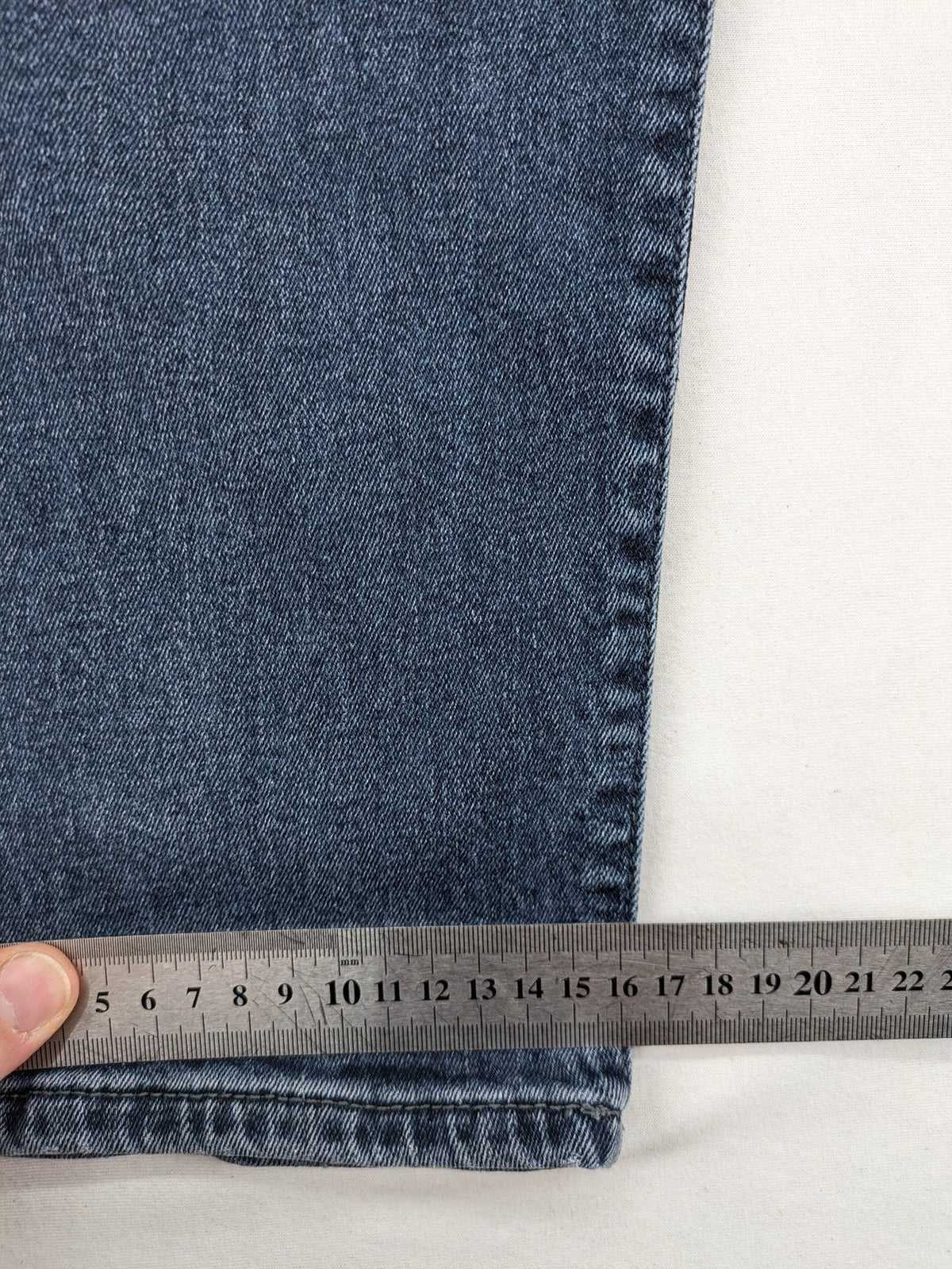 LTB blue straight jeans Joshua model with low rise slim fit and stretch denim.