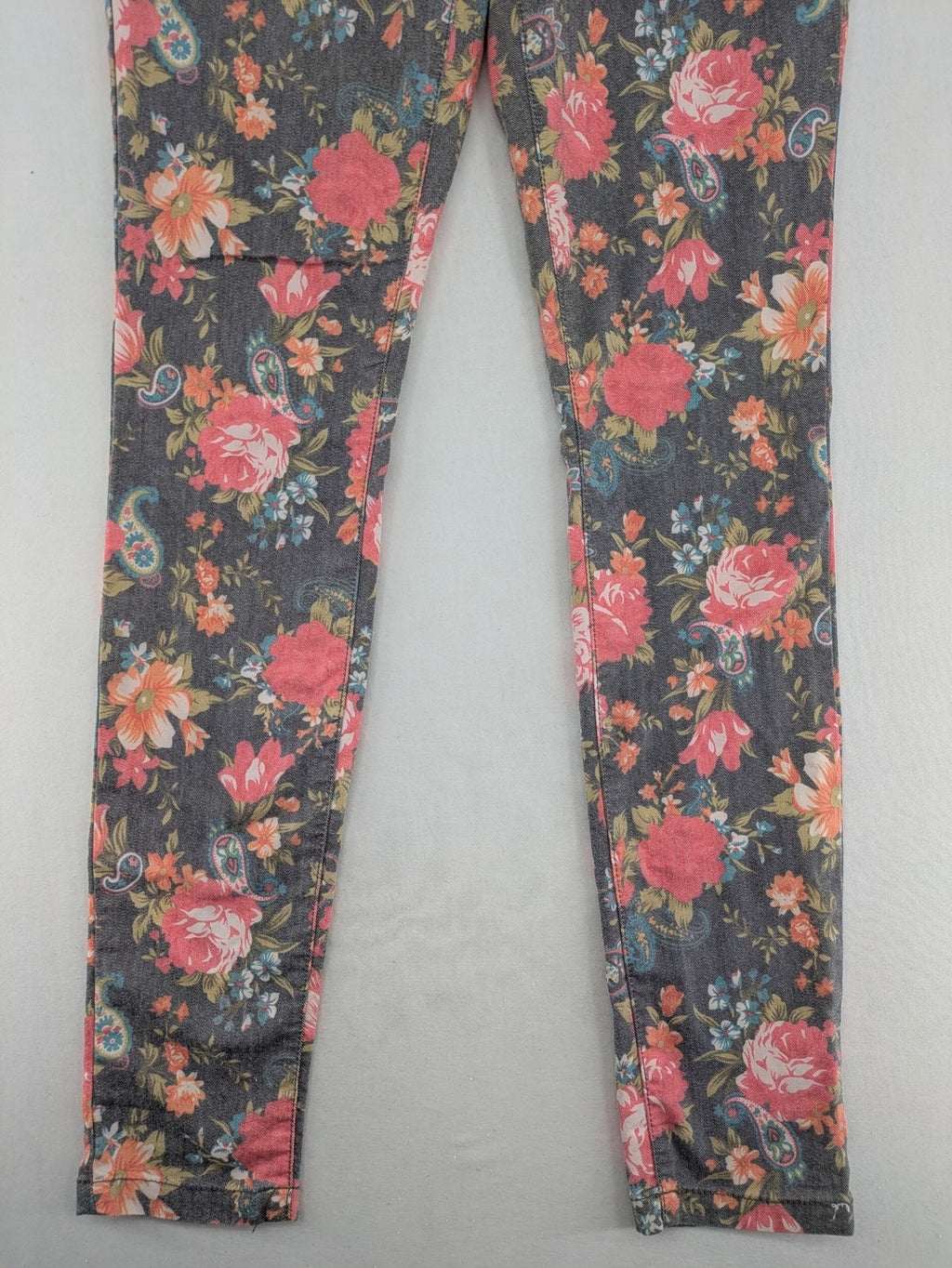 ONLY blue straight jeans with vibrant floral and paisley print on denim fabric.
