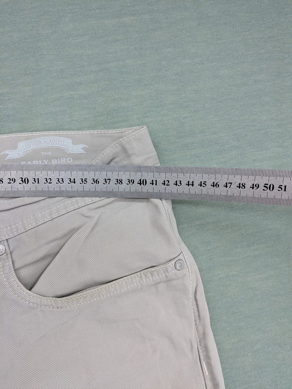 Pierre Cardin grey straight jeans W33 L34 cotton stretch with subtle logo detail.