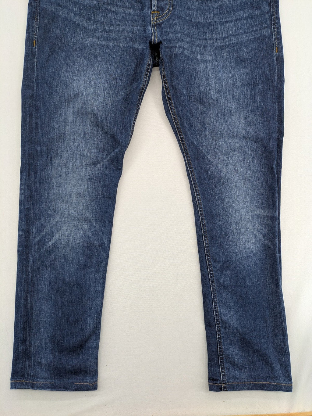 Jack & Jones blue straight jeans Glenn Slim Fit with classic button fly and denim stretch.