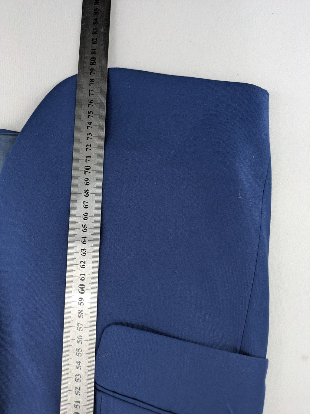 Senzo Rivolli blue slim fit suit, 3-piece, made of wool and viscose, elegant design.