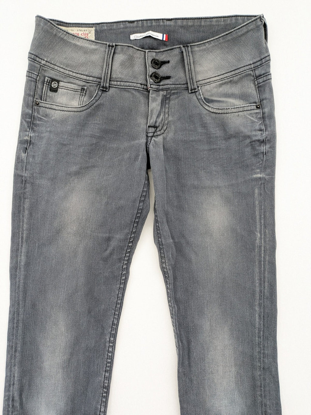 Le Temps des Cerises grey skinny jeans high waist with faded wash and logo detail.