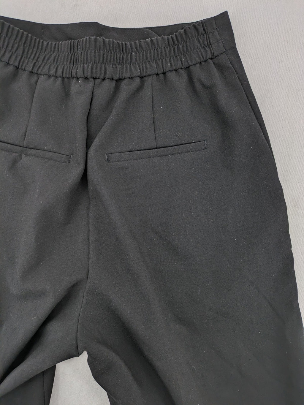 Zara black culotte pants high waist with elastic waistband and wide leg design.