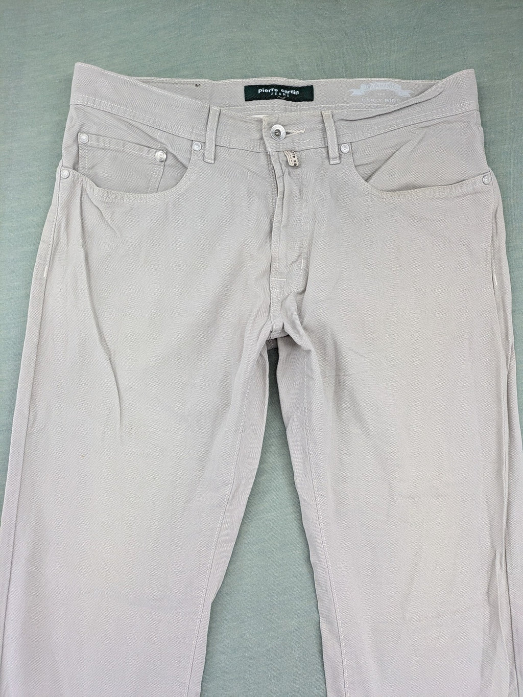 Pierre Cardin grey straight jeans W33 L34 cotton stretch with subtle logo detail.
