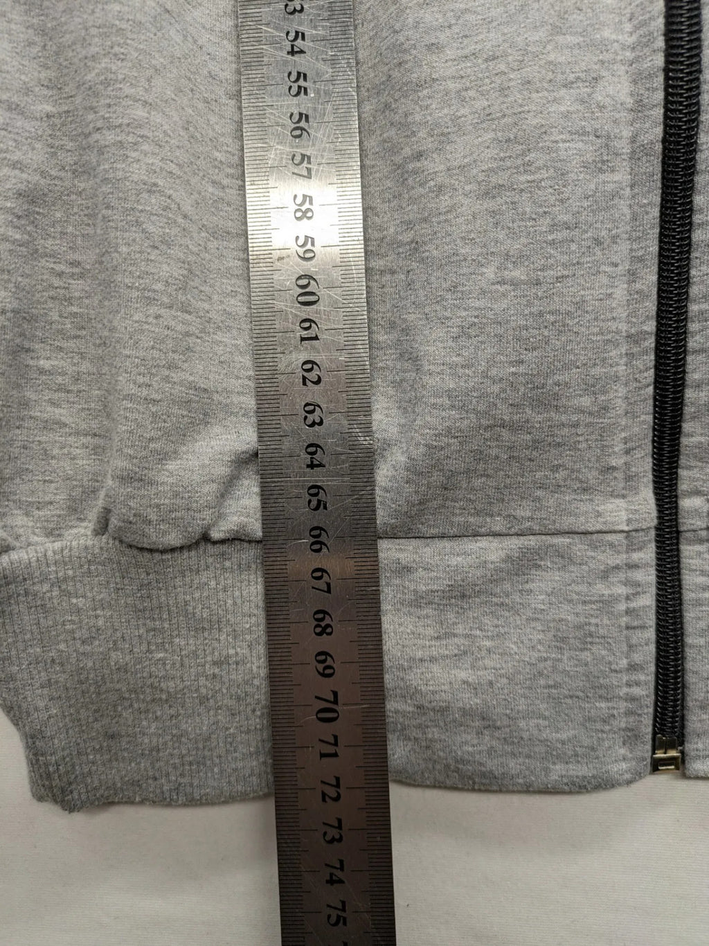 Cramp Sport grey training jacket XXL with red collar and embroidered logo.