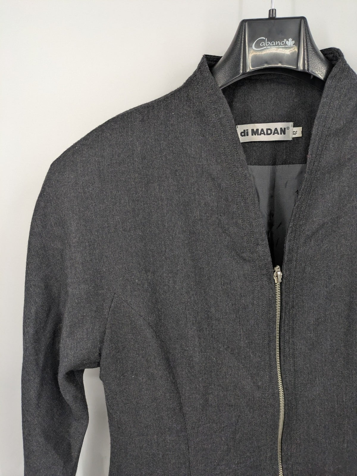 Schurwolle grey vintage coat dress with standing collar and two-way zipper.