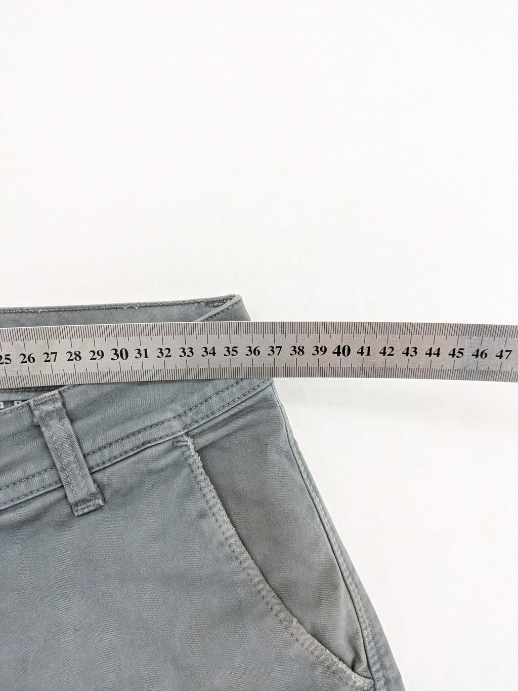 Money grey chino pants slim fit cotton stretch made in Italy with button closure.
