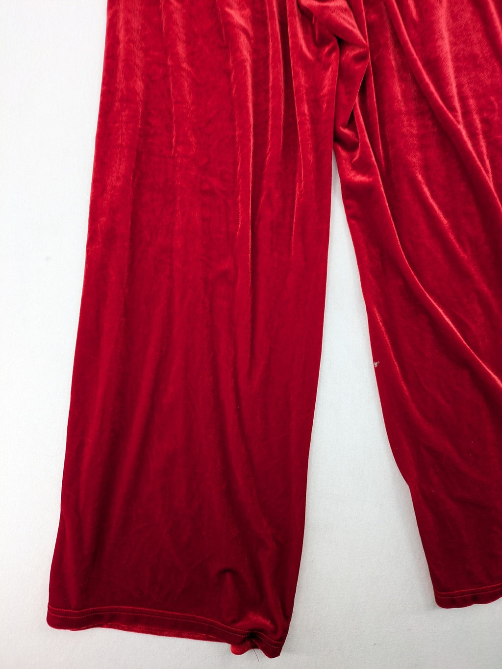SHEIN red loungewear set velvet fabric with white collar and "Collision 18" graphic.