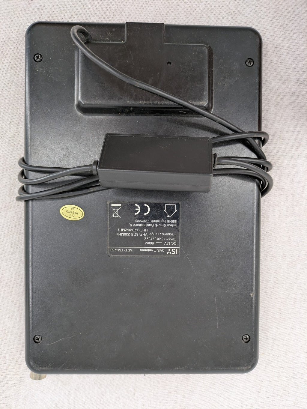 Strong satellite receiver black with logo, HDMI and SCART ports, complete antenna set.