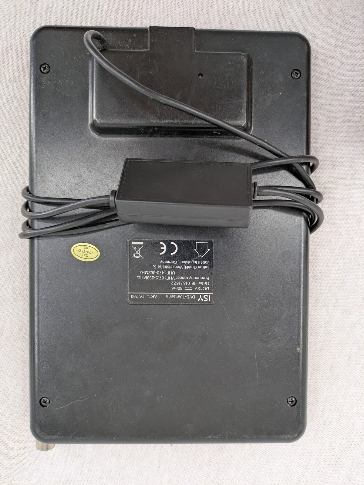 Strong satellite receiver black with logo, HDMI and SCART ports, complete antenna set.