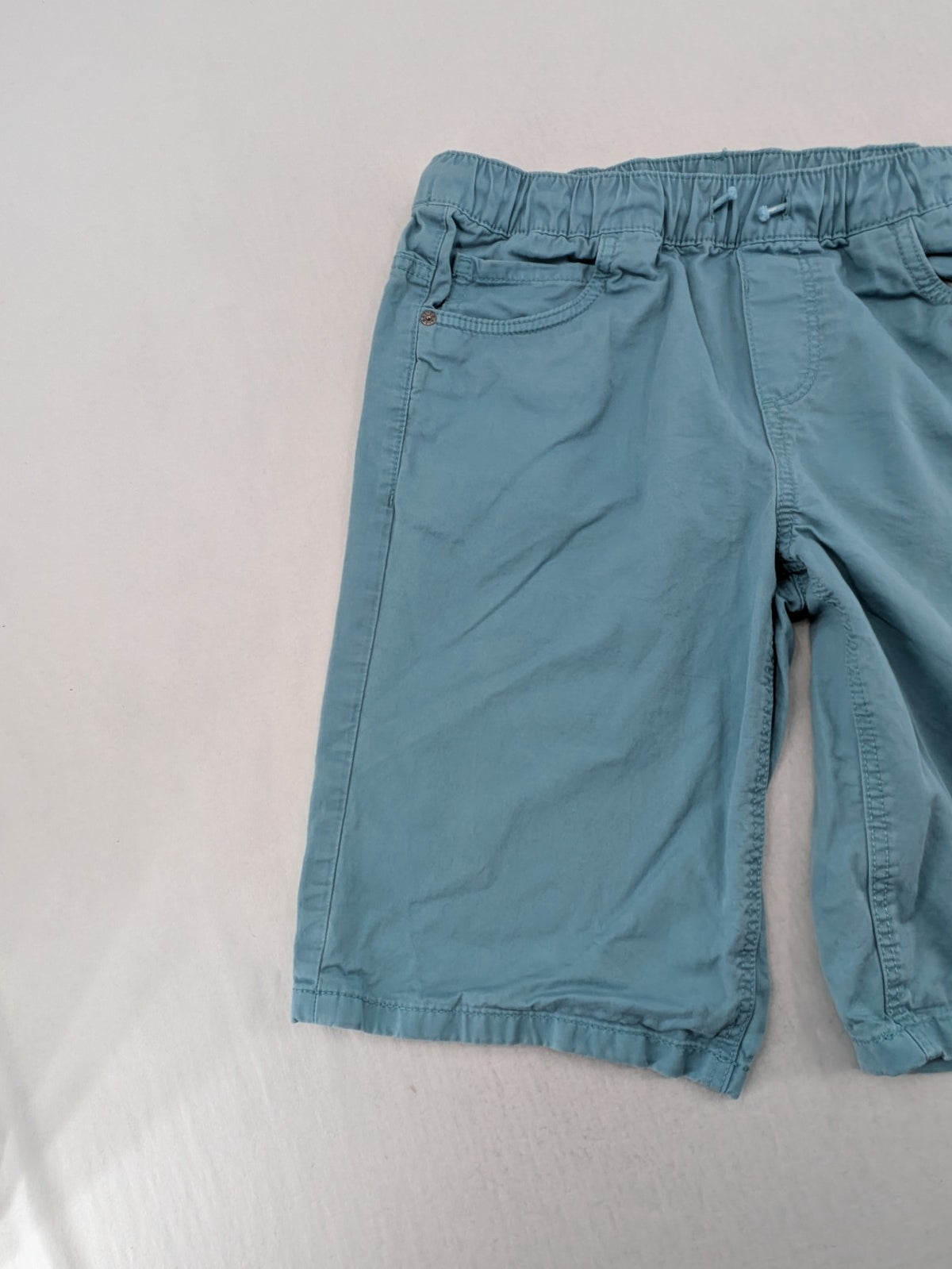 C&A blue shorts size 158 elastic waistband with drawstring, made of cotton.