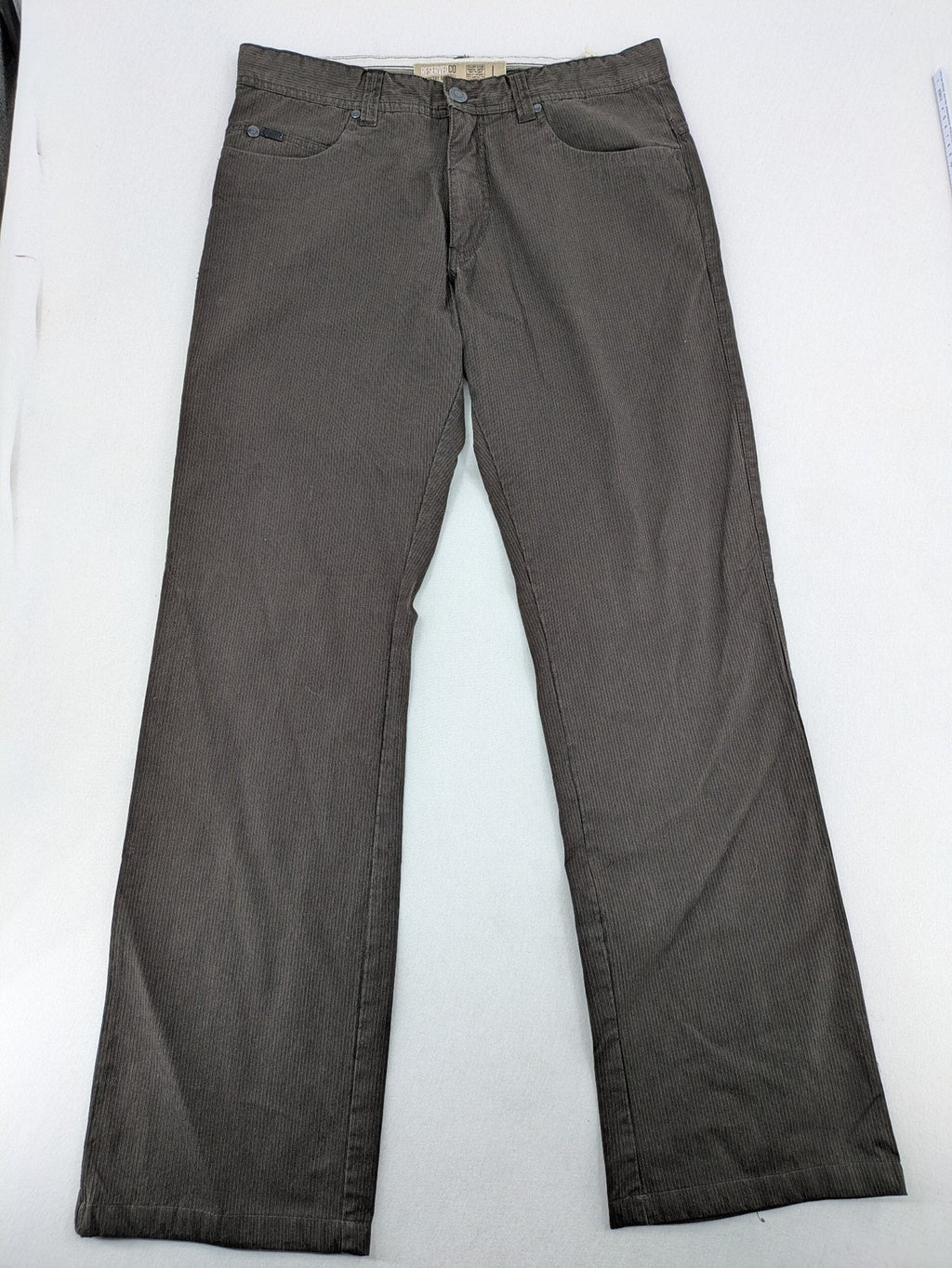 Reserved Co brown straight jeans with fine cord texture and classic 5-pocket design.