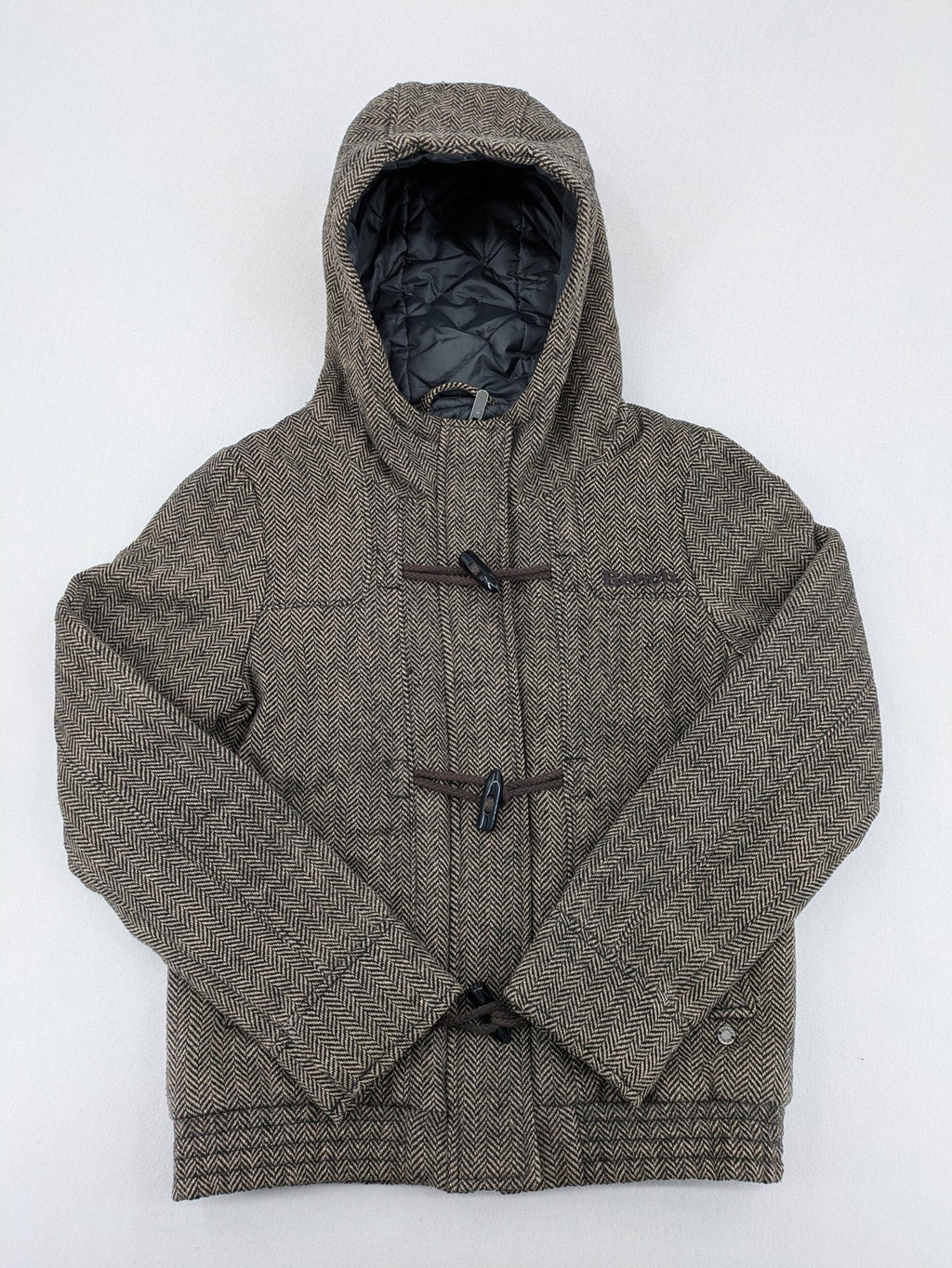 Bench beige-brown duffle coat with herringbone pattern and toggle closures.