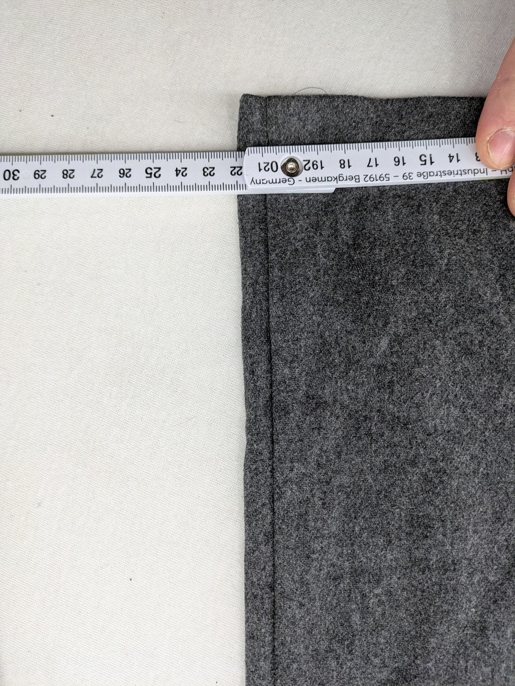 BENETTON grey pants wool blend flared leg business style, versatile and elegant design.