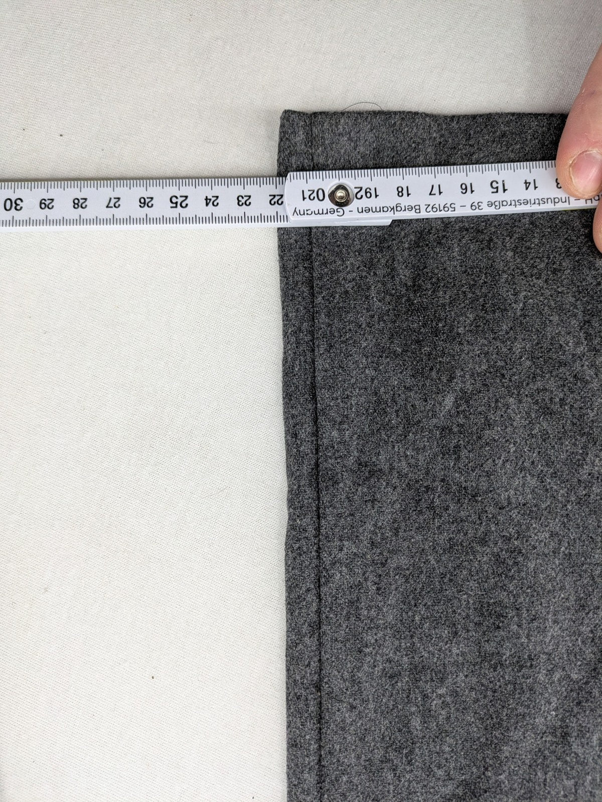 BENETTON grey pants wool blend flared leg business style, versatile and elegant design.