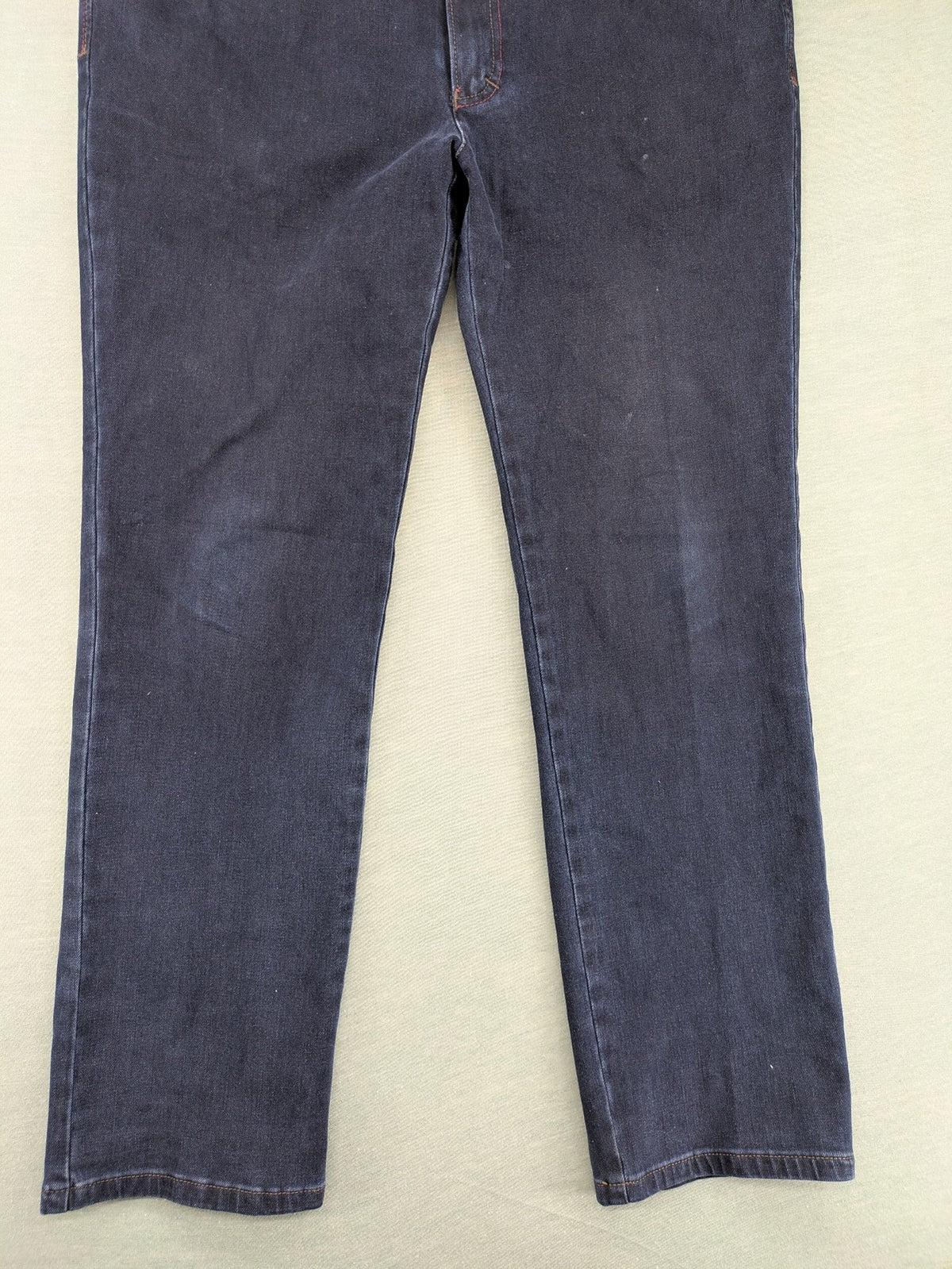 Club of Comfort pink straight jeans 5-pocket design with stretch cotton material.
