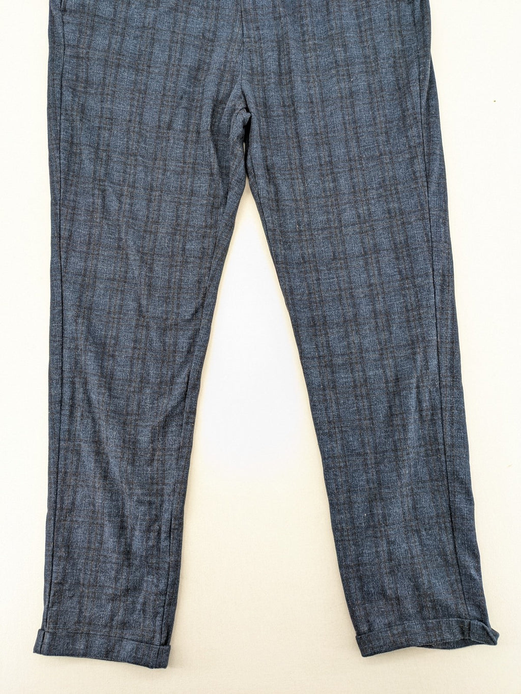 Lindbergh pink pants slim fit with blue-black check pattern and Superflex technology.