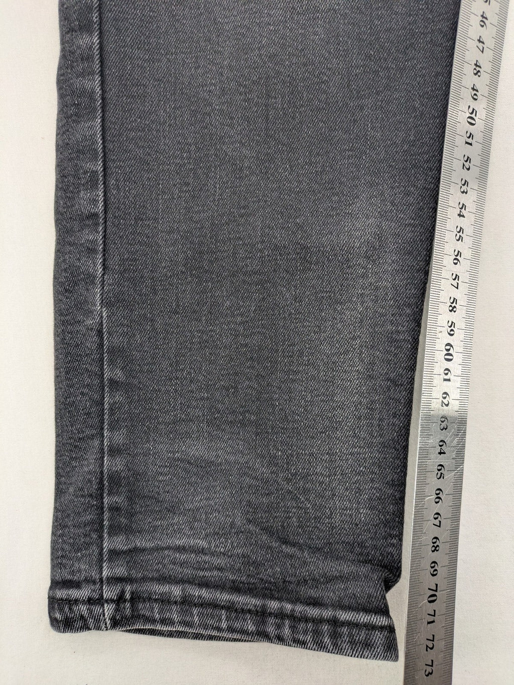 Dsquared2 grey slim jeans distressed finish button fly five-pocket design