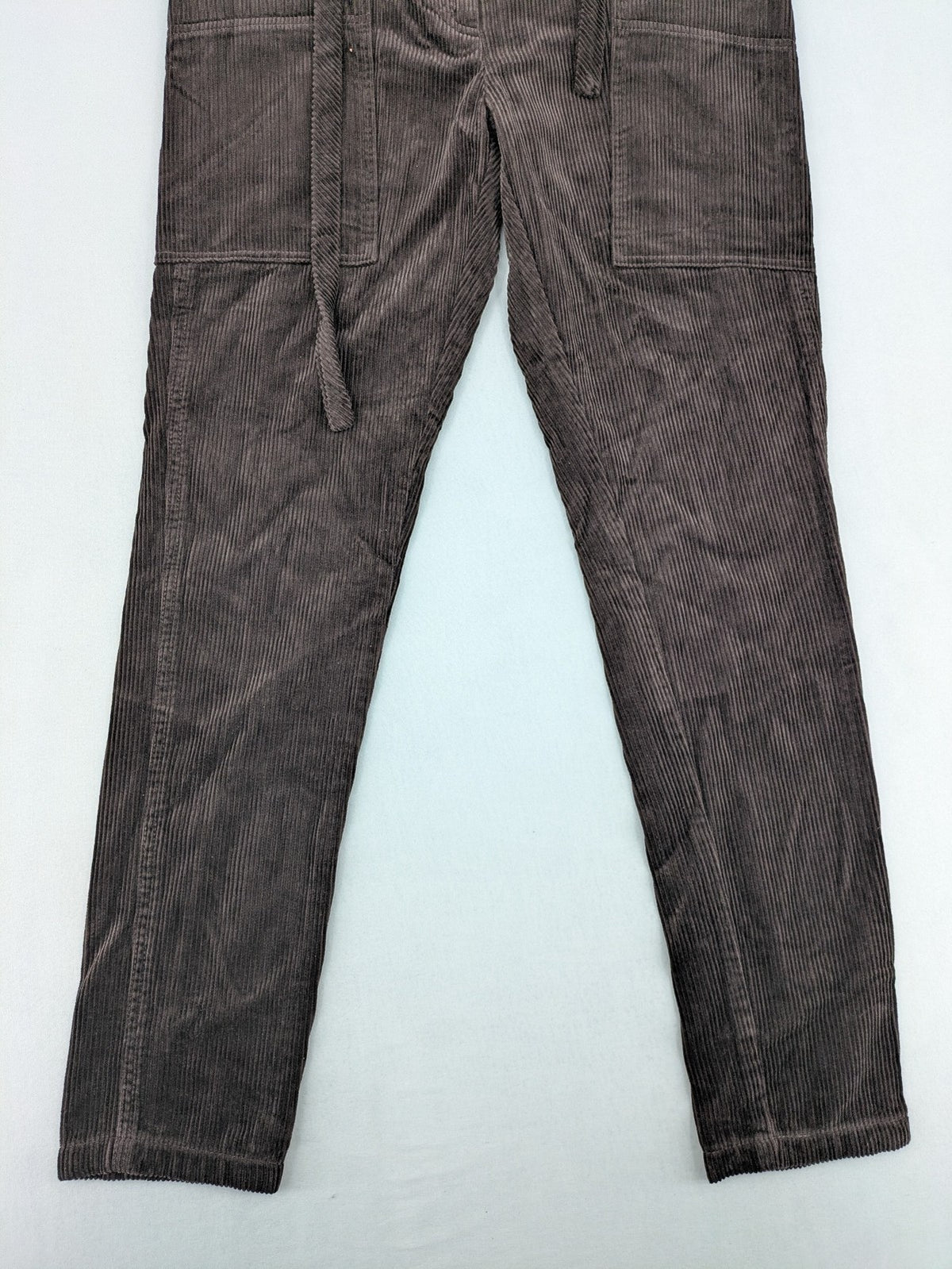 Alma & Lovis brown cord pants high waist with integrated tie belt, 100% organic cotton.