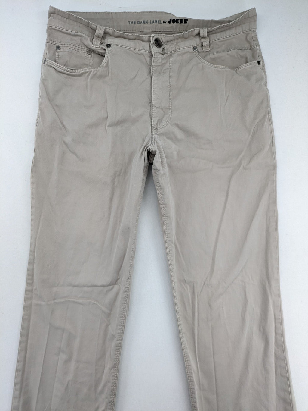Joker beige chino pants 5-pocket design made from cotton stretch blend.