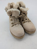 Lasocki beige winter boots size 36, warm faux fur lining, sturdy lace-up design.