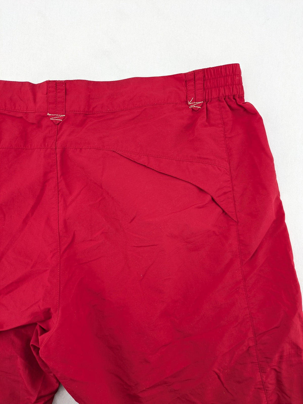 Skila red outdoor capri pants lightweight polyamide with adjustable drawstrings and pockets.