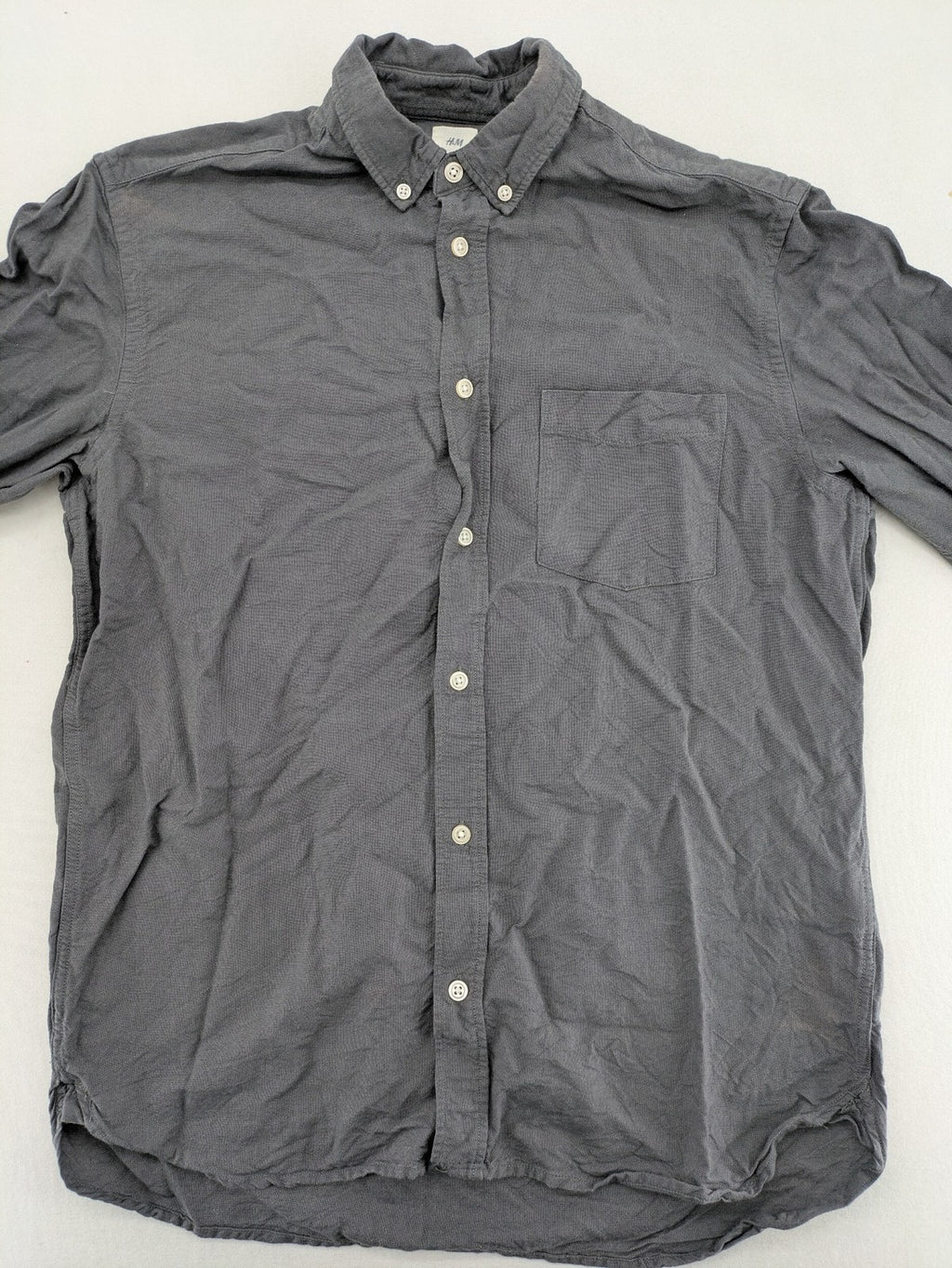H&M L.O.G.G. grey button-down shirt, regular fit, single chest pocket, cotton material.