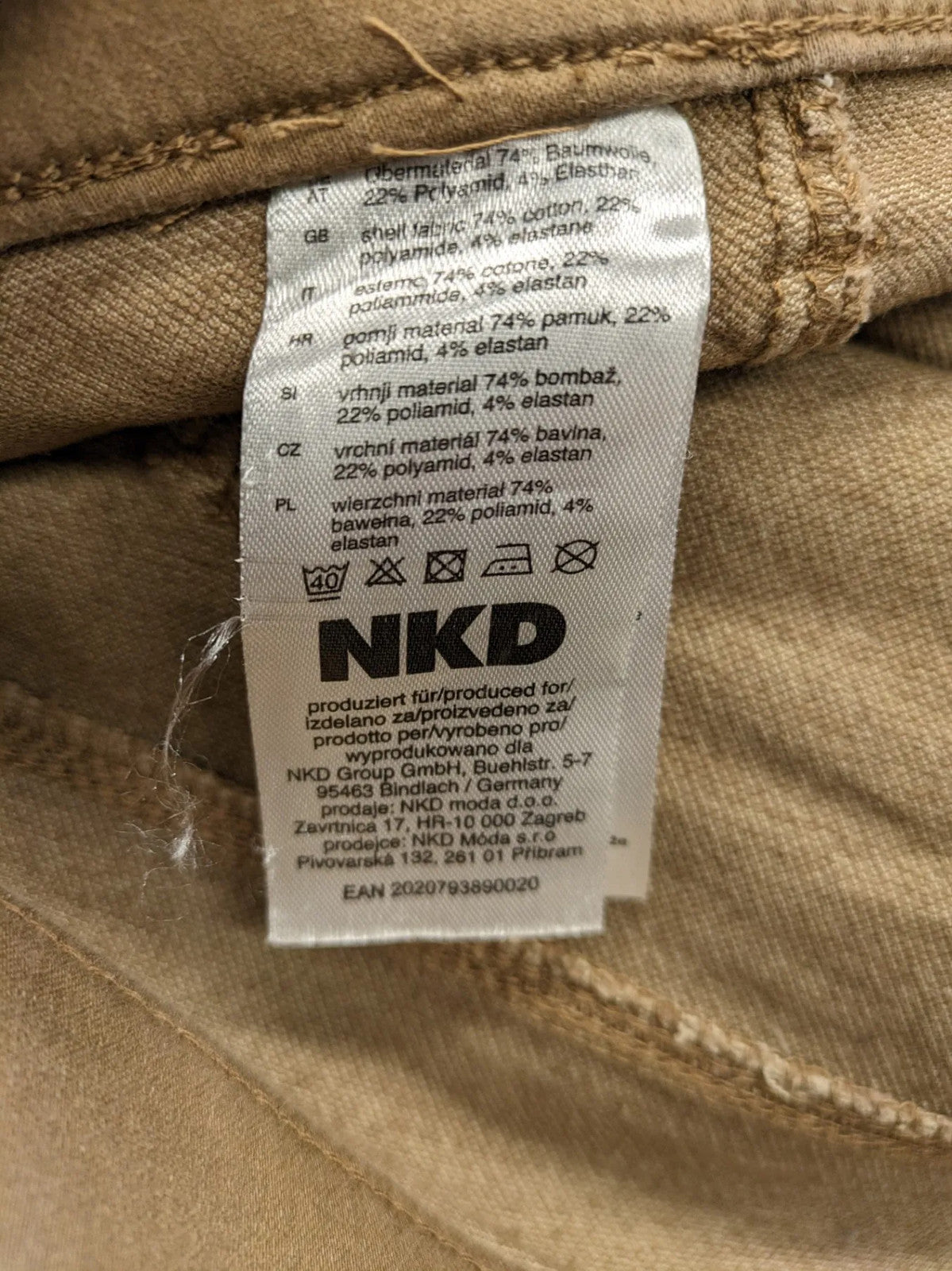 Laura Torelli khaki jeggings slim fit with elastic waistband and functional back pockets.