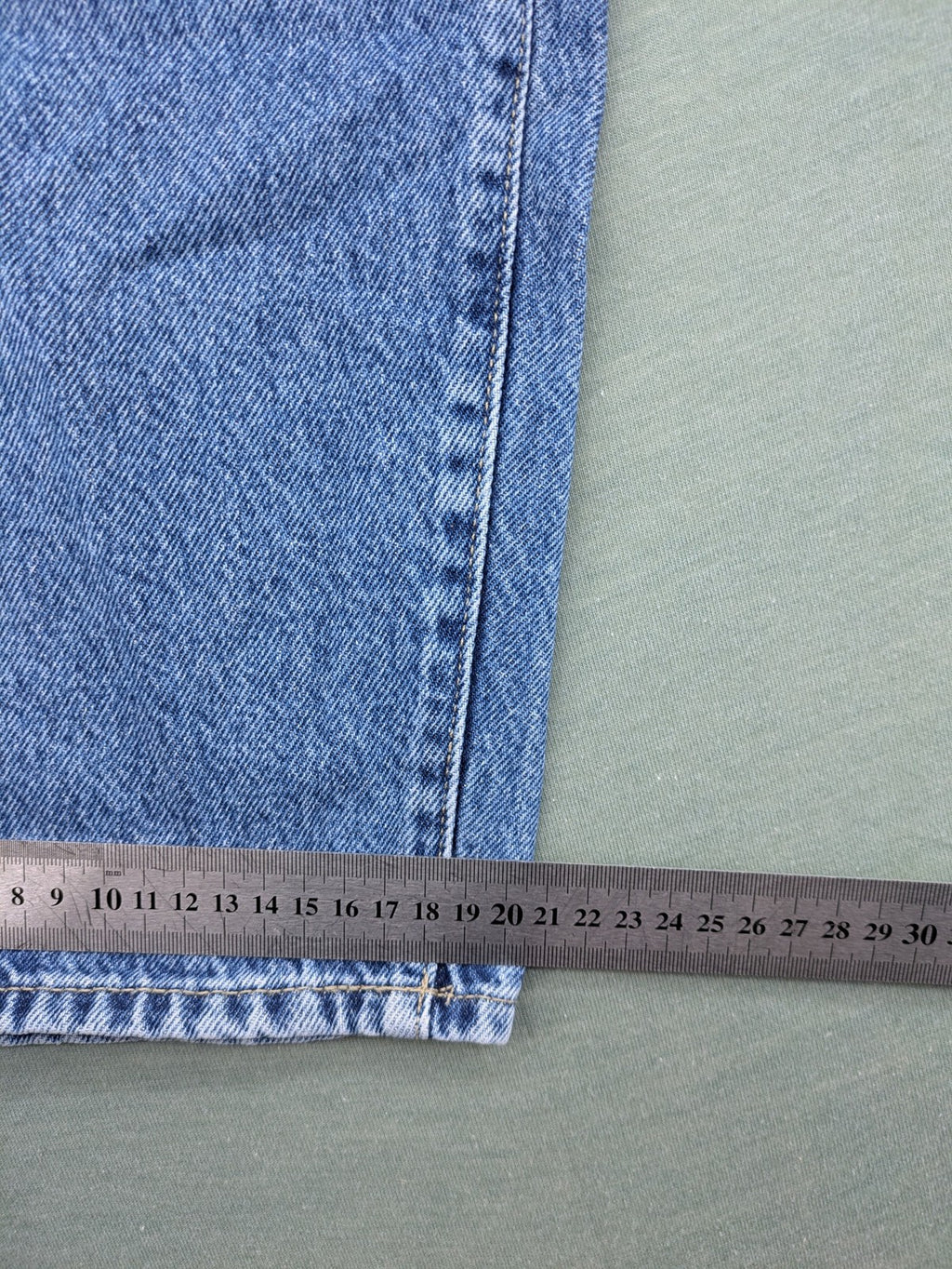 C&A blue straight jeans relaxed fit classic 5-pocket design durable denim material