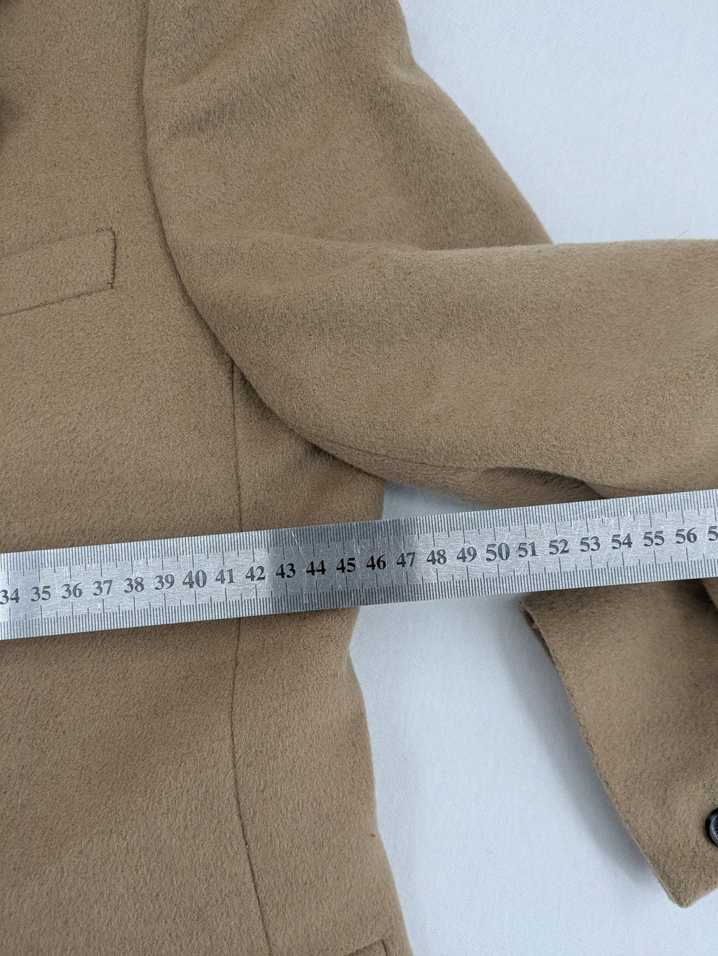 Hobbs London beige wool blend jacket single-breasted tailored fit with original buttons.