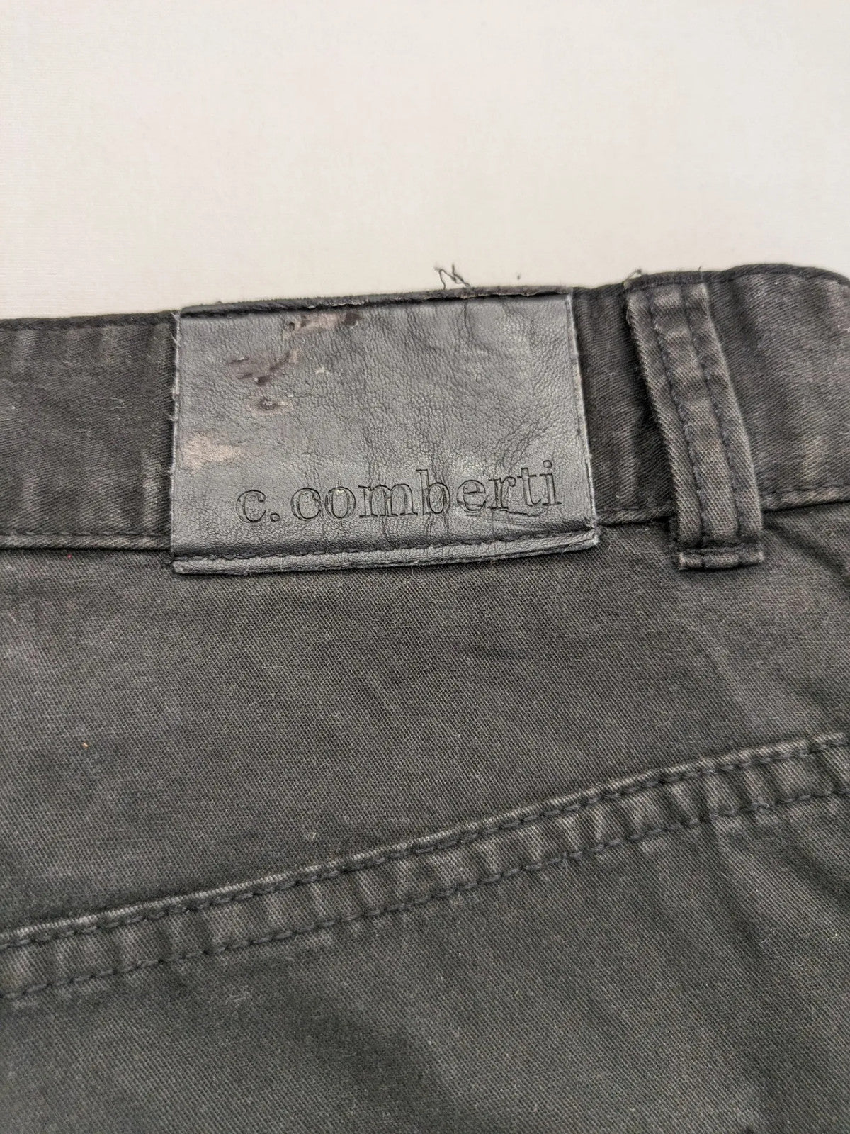 C.Comberti grey straight jeans 5-pocket design made of stretch cotton.
