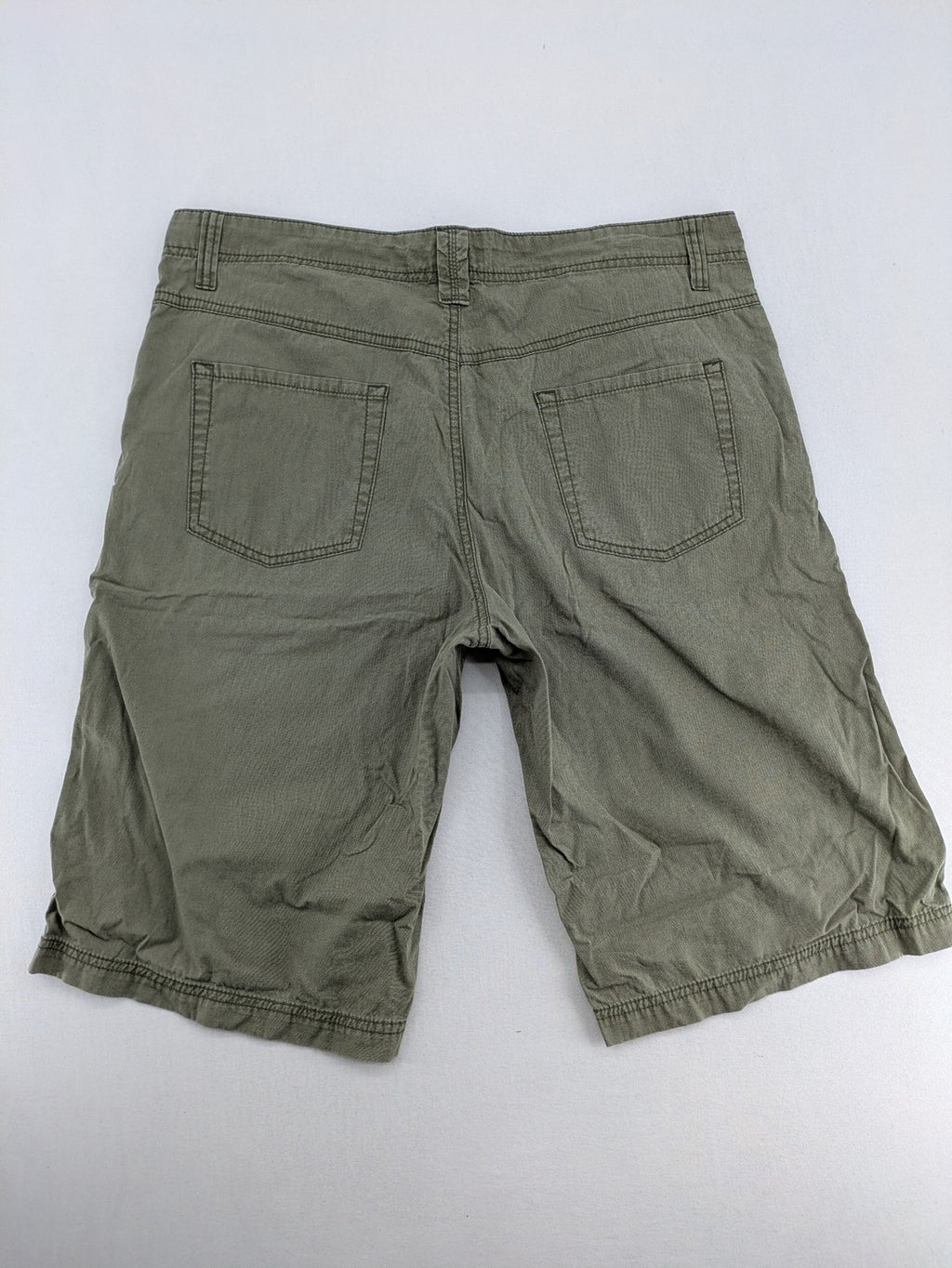 Jan Paulsen khaki chino shorts flat front cotton with classic design and breathable material.