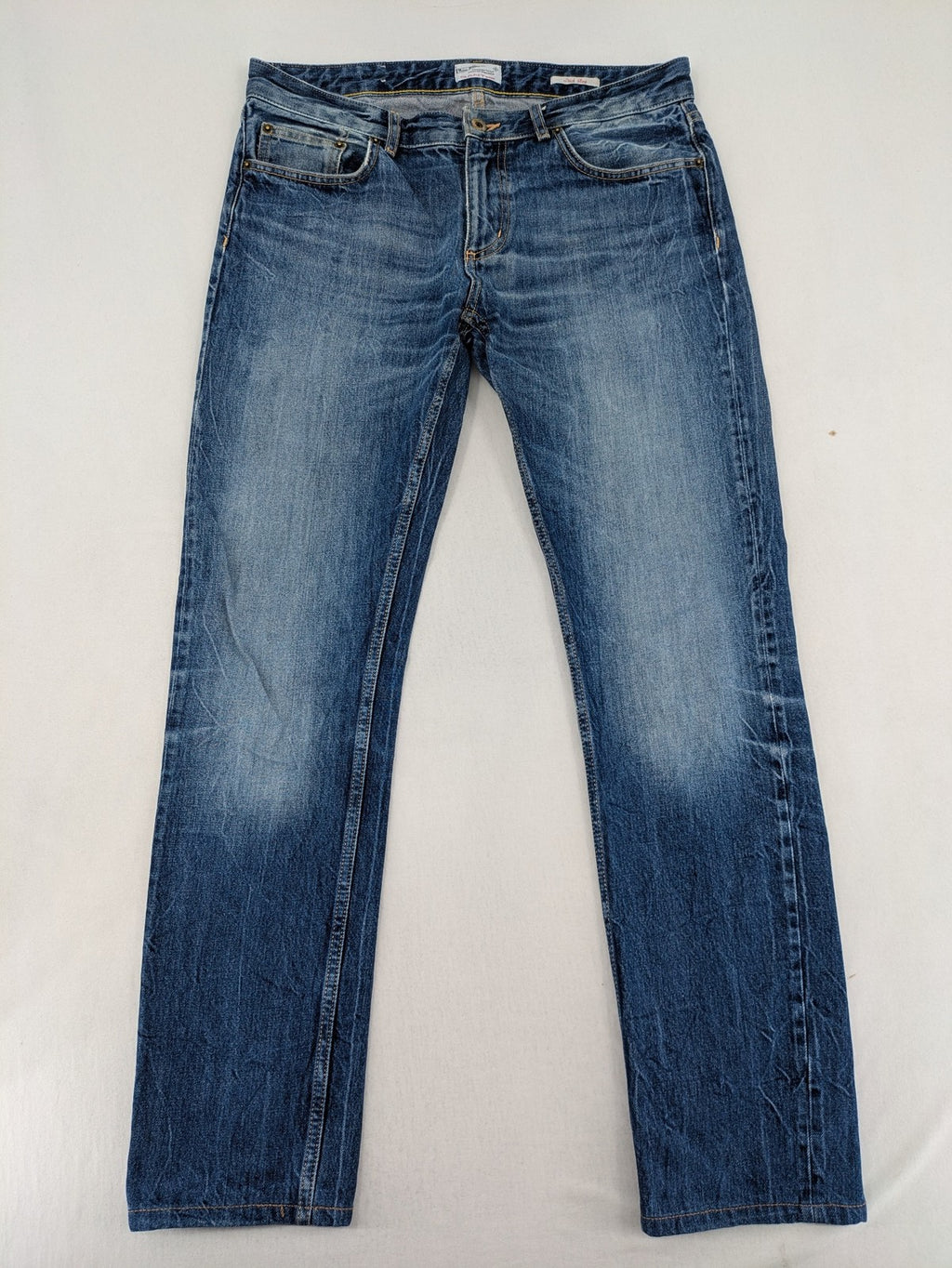 GANT Rugger blue straight leg jeans medium wash, classic button fly, durable cotton denim.