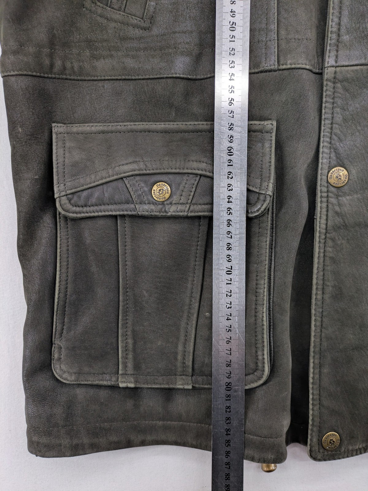 Sonderson grey leather jacket size 52, robust design with patterned lining and YKK zipper.