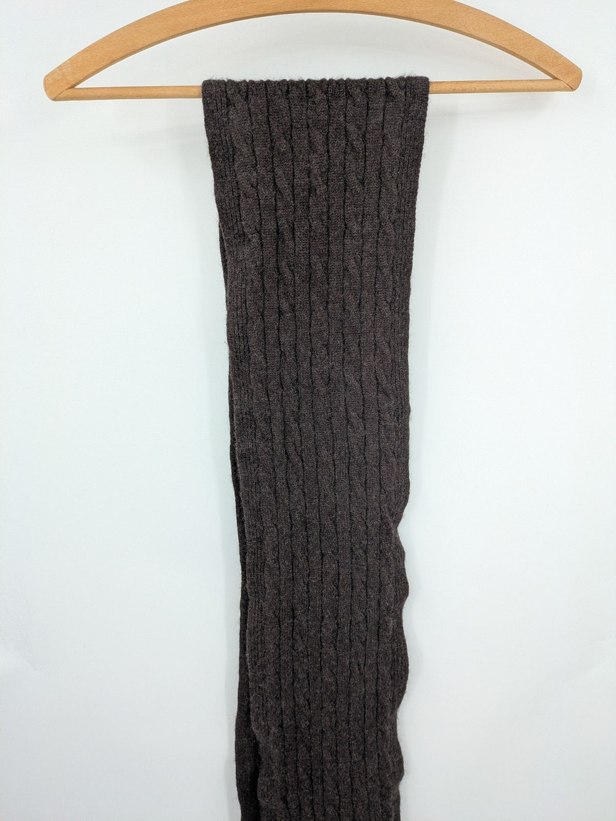 Marlon brown cashmere scarf with classic cable knit pattern for winter warmth.
