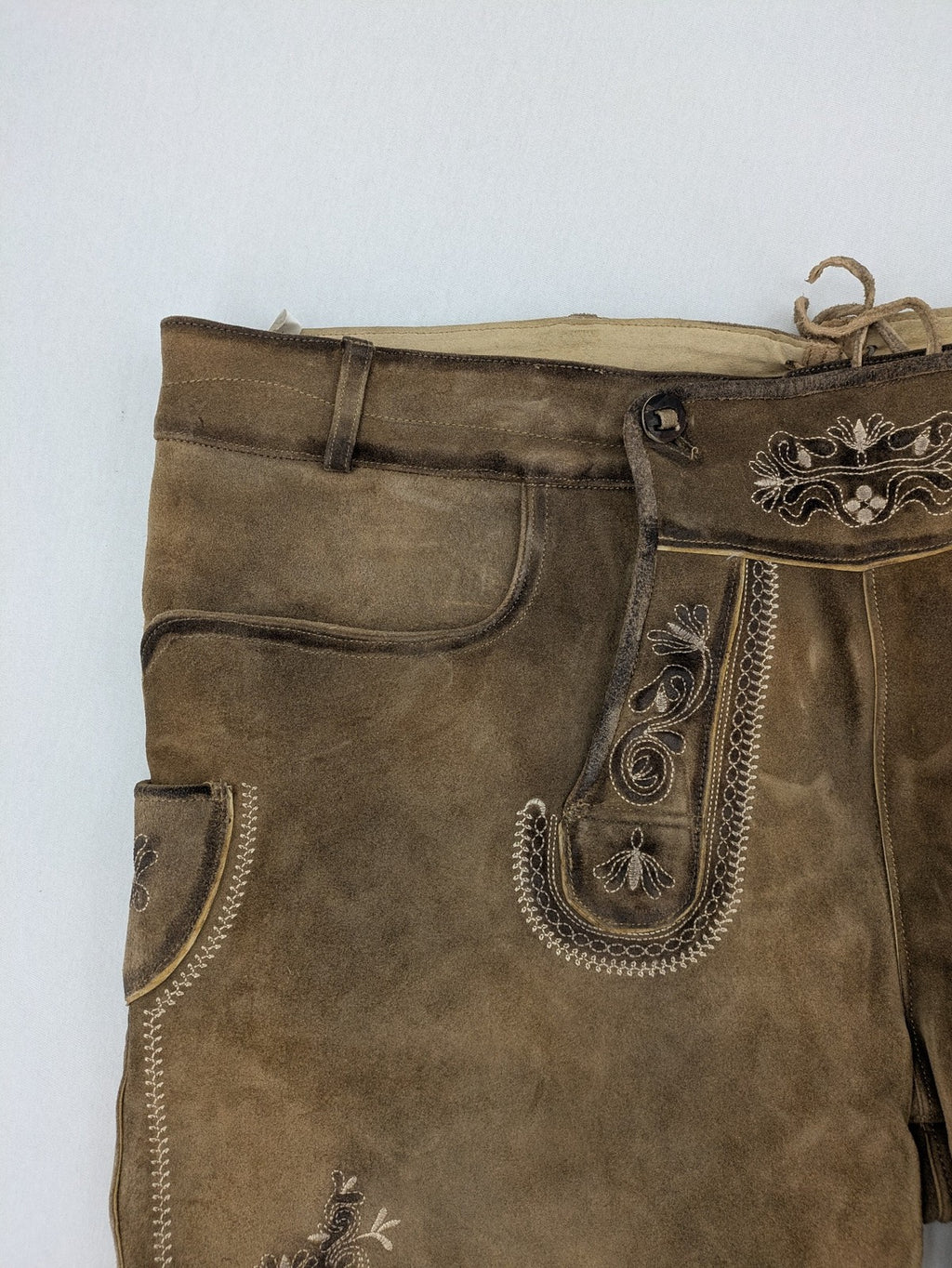 Alpenlife traditional leather pants brown with detailed embroidery and classic suspenders.