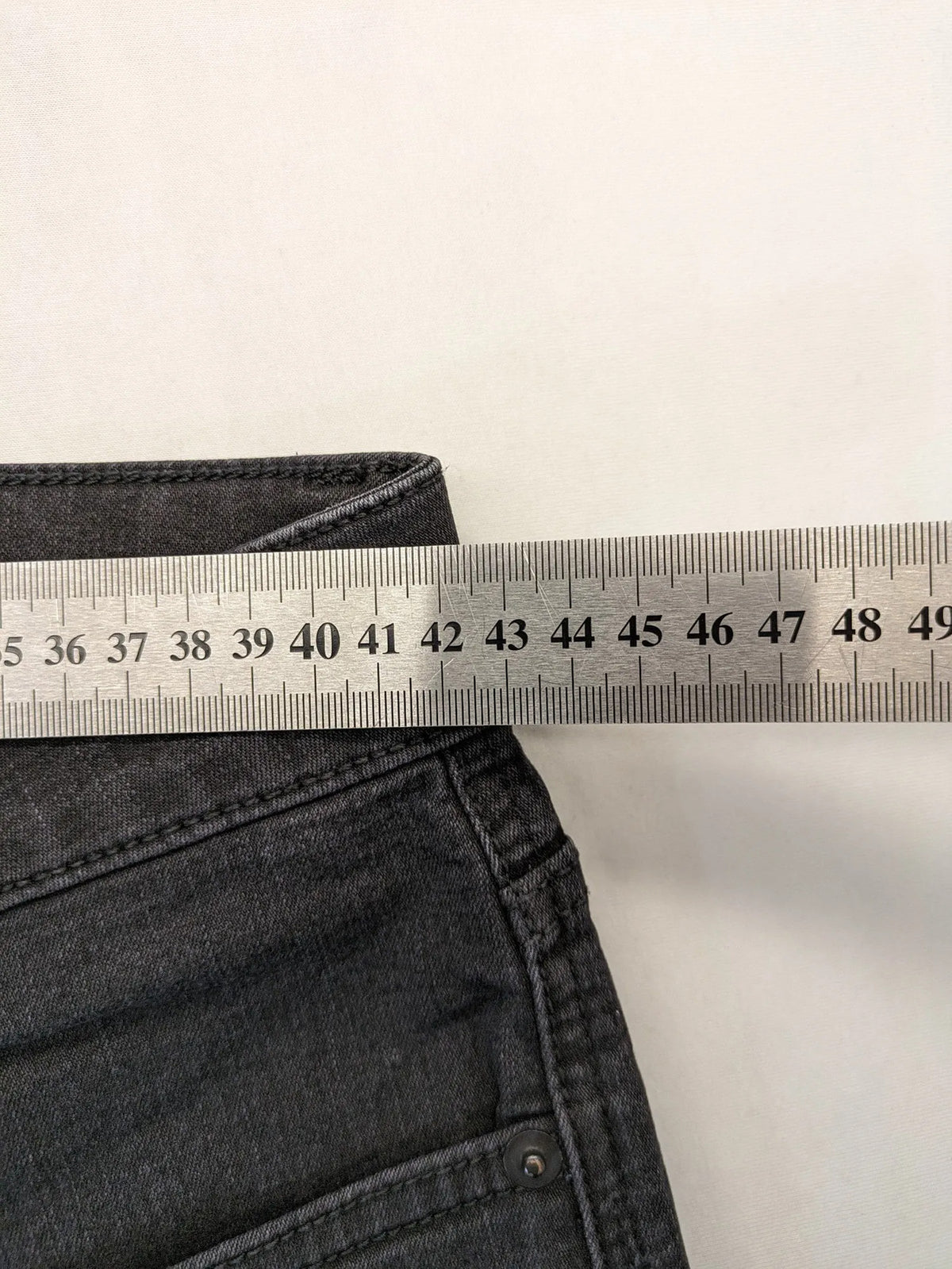 C&A grey straight jeans five-pocket design made from cotton blend with stretch.