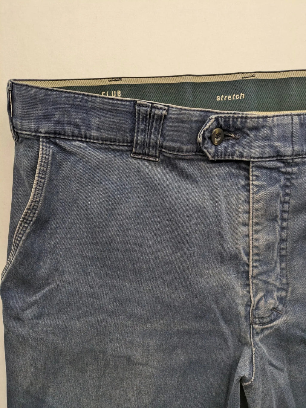 Club of Comfort blue straight jeans, stretch material, comfort fit, zip closure, practical pockets.