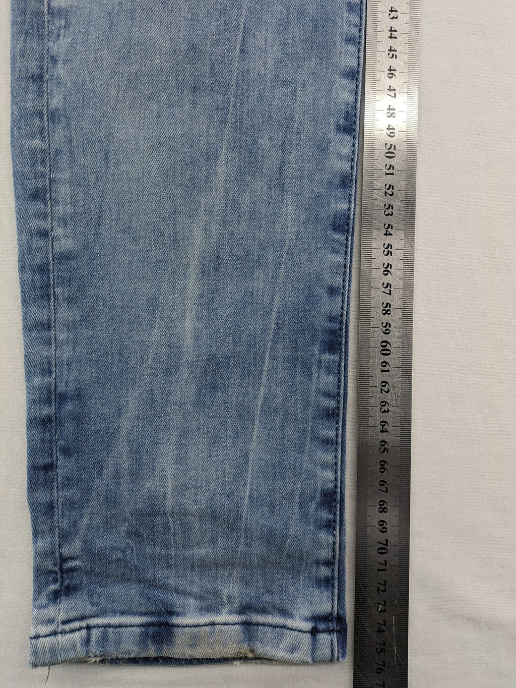 W32 blue straight jeans distressed details tapered fit button fly design