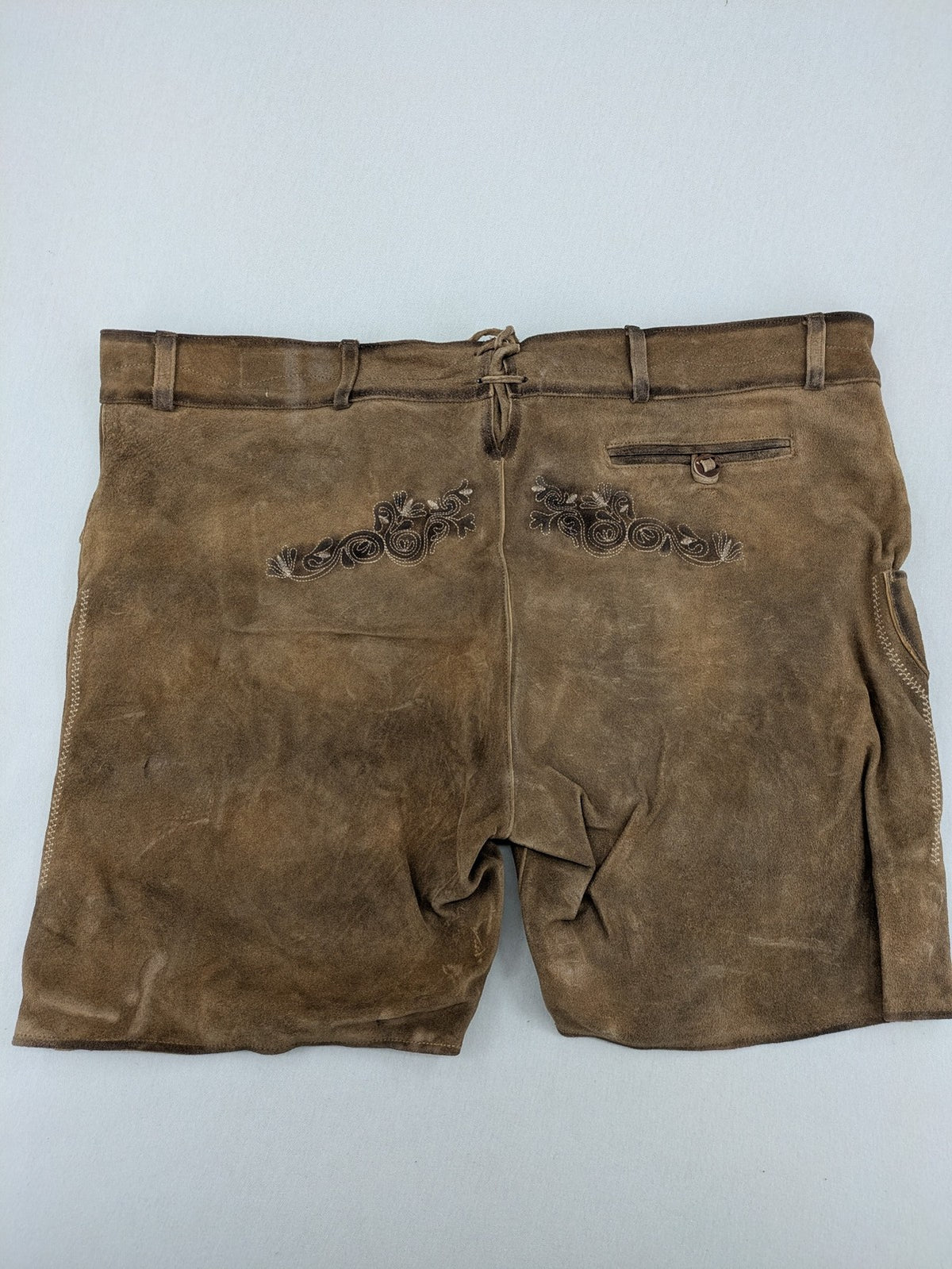 Alpenlife traditional leather pants brown with detailed embroidery and classic suspenders.
