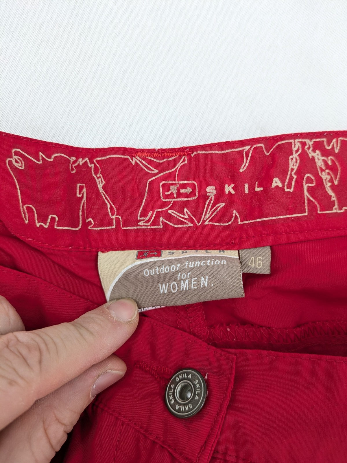Skila red outdoor capri pants lightweight polyamide with adjustable drawstrings and pockets.