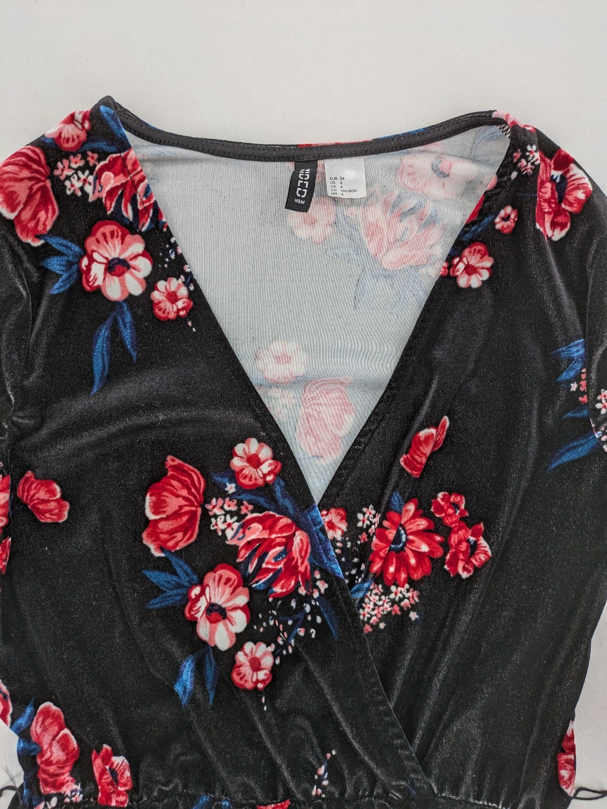 H&M Divided multi floral velvet dress V-neck bell sleeves soft stretch material