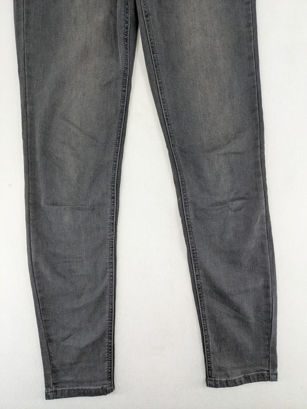 Buena Vista grey skinny jeans with button fly and stretch denim material.