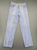Newport straight jeans light blue 5-pocket design made from 100% cotton.