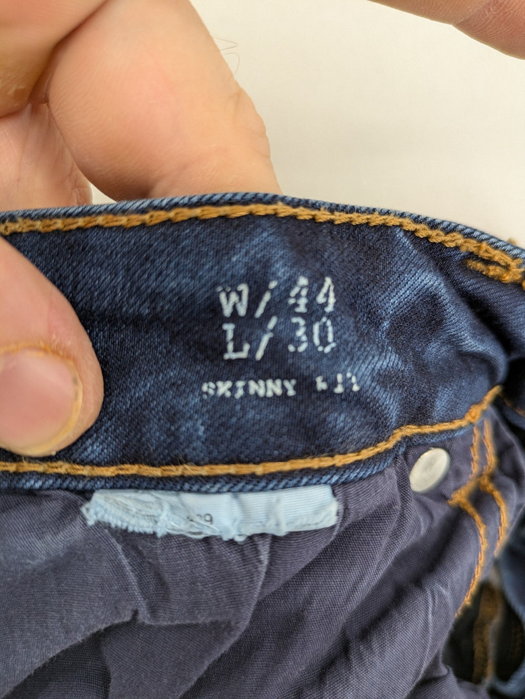 Q/S Designed By blue skinny jeans classic 5-pocket style with zipper and button closure