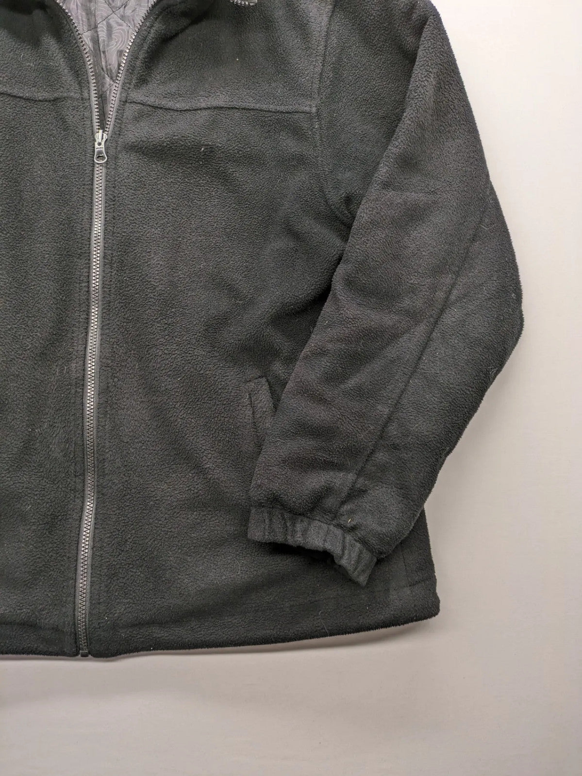 New Feeling black outdoor jacket XXL, fleece material, zip closure, side pockets, waterproof.