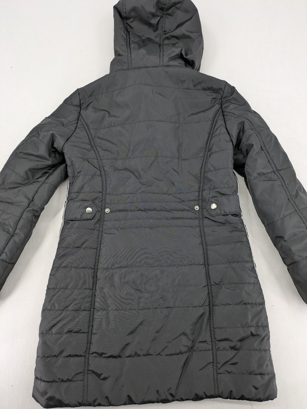 Vero Moda black quilted jacket with hood, reflective stripes, nylon material.
