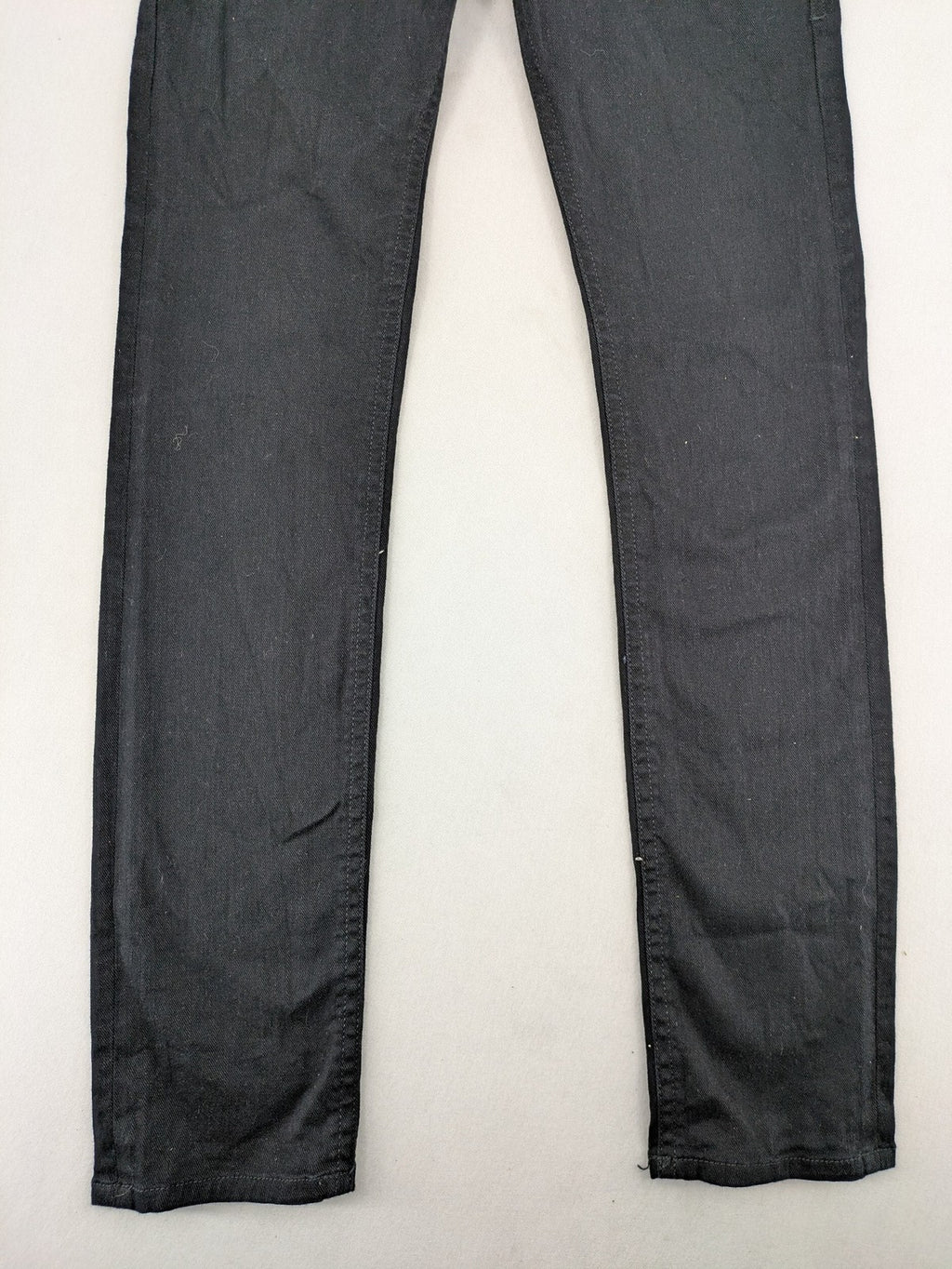 Diesel black Thommer Slim jeans with classic 5-pocket design and stretch material.