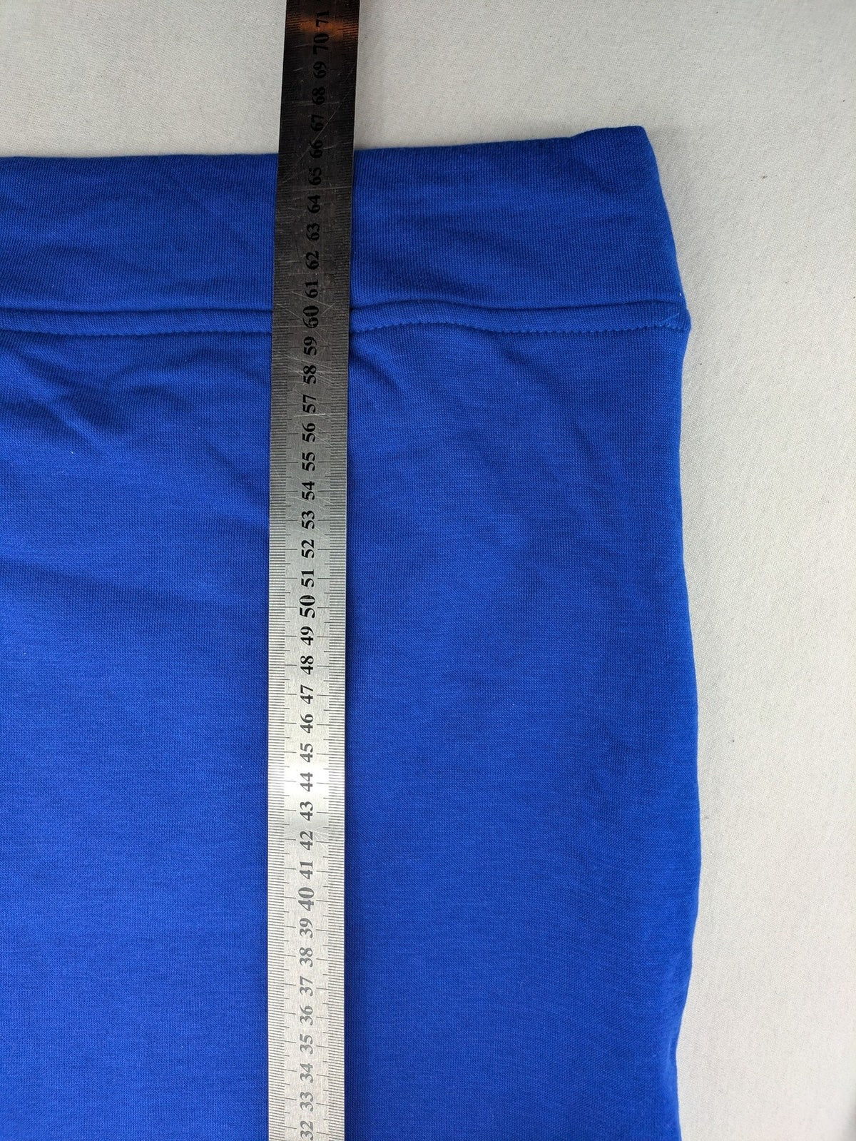 AFD blue hoodie with "AfD Allgemeine Freie Denker" print, kangaroo pocket, drawstring hood.